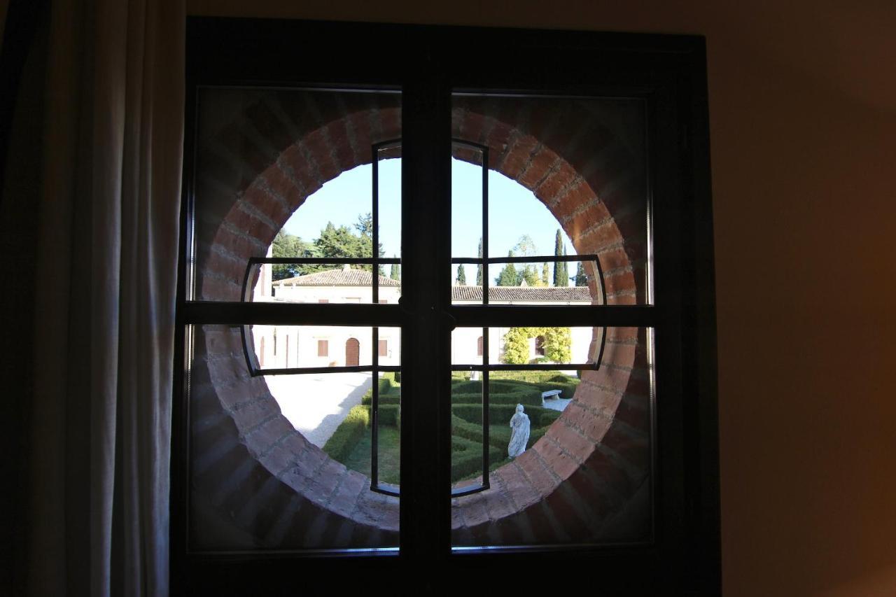 סאן פייטרו אין קריאנו Hotel Villa Giona מראה חיצוני תמונה
